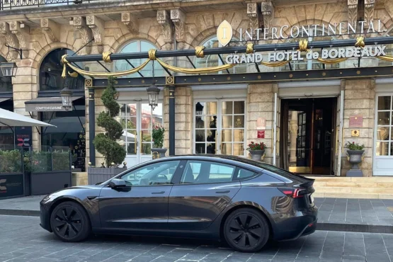 navette vtc hotel bordeaux avec vehicule tesla
